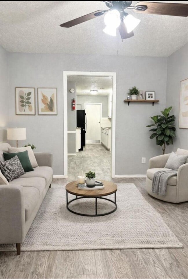 property at 4515 Oxford St