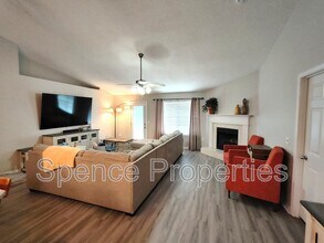 238 Citadel Ln in Crestview, FL - Building Photo - Building Photo