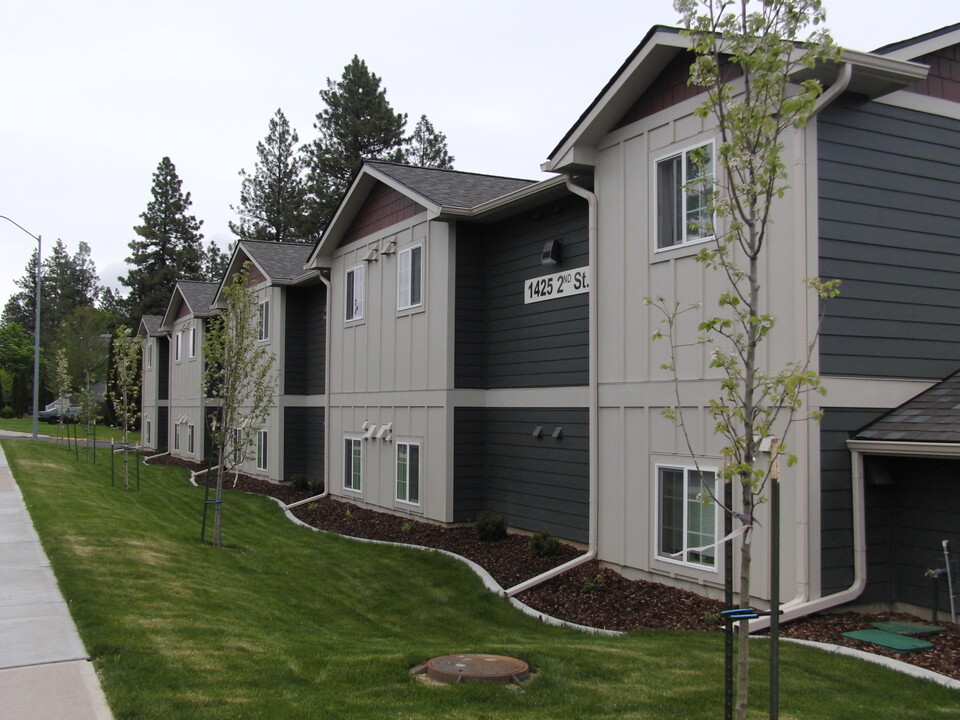 1409-1425 2nd Street Studio in Cheney, WA - Foto de edificio