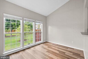 103 Leeds Creek Cir in Odenton, MD - Building Photo