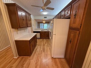 6215 Coral Lake Dr in Margate, FL - Building Photo - Building Photo