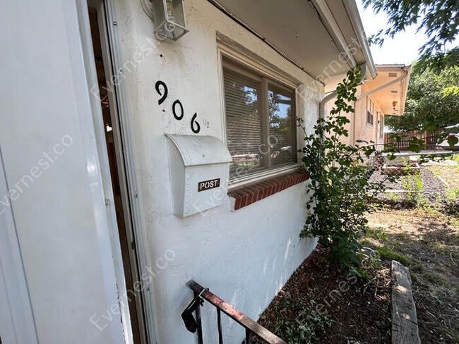 906 1/2 Carlisle Street in Colorado Springs, CO - Building Photo - Building Photo