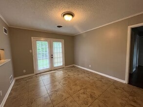 7041 Carrolton Dr in Southaven, MS - Foto de edificio - Building Photo