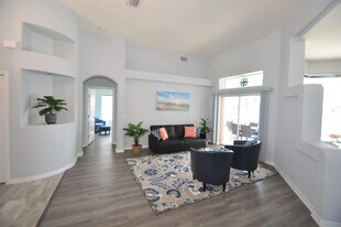 16 Cedarwood Ct in Palm Coast, FL - Building Photo