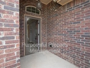 12037 Ashford Dr in Yukon, OK - Building Photo - Building Photo
