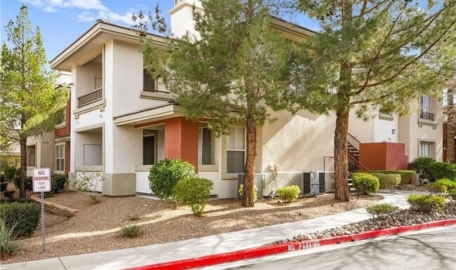 913 Duckhorn Ct in Las Vegas, NV - Building Photo - Building Photo