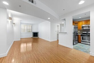 4724 Kester Ave in Los Angeles, CA - Building Photo - Building Photo