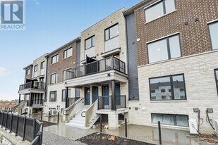 801 Glenroy Gilbert Dr in Ottawa, ON - Building Photo