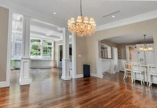 47 Hathaway Rd in Bronxville, NY - Foto de edificio - Building Photo