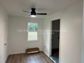 216 Hillandale Dr in Griffin, GA - Building Photo - Building Photo