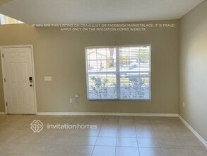 628 Bluebill Ln in Poinciana, FL - Foto de edificio - Building Photo