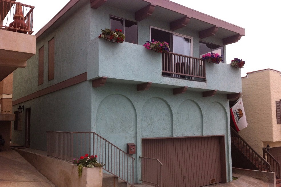 212 38th St, Unit A in Manhattan Beach, CA - Foto de edificio