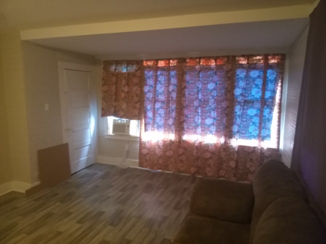 311 S Pierce St, Unit C in Lafayette, LA - Foto de edificio - Building Photo