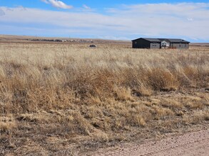 5745 Bar 10 Rd in Colorado Springs, CO - Foto de edificio - Building Photo