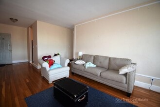 2001 Commonwealth Ave, Unit 1 in Boston, MA - Building Photo - Building Photo