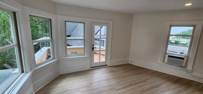 731 Jenifer St, Unit #2 in Madison, WI - Building Photo - Building Photo