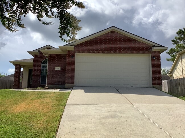 property at 3709 Breckenridge Dr