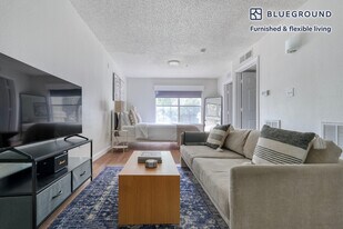 10001 N Capital of Texas Hwy in Austin, TX - Building Photo