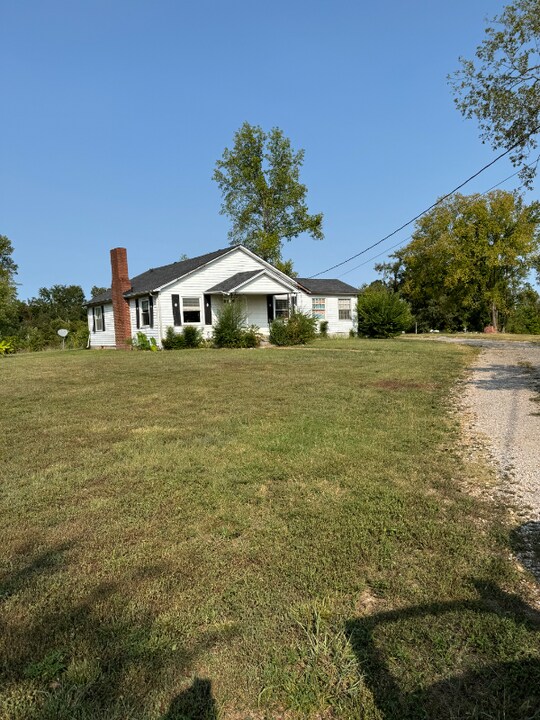 1903 US-70 in Kingston Springs, TN - Building Photo