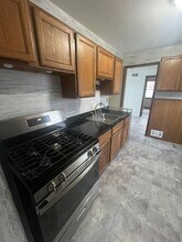 8628 Chapp Ave in Warren, MI - Foto de edificio - Building Photo