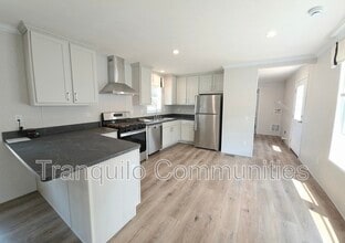 162 Dunewood Dr in Michigan City, IN - Building Photo - Building Photo