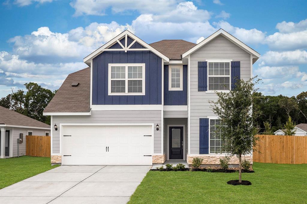 10355 Red Cardinal Dr in Cleveland, TX - Building Photo