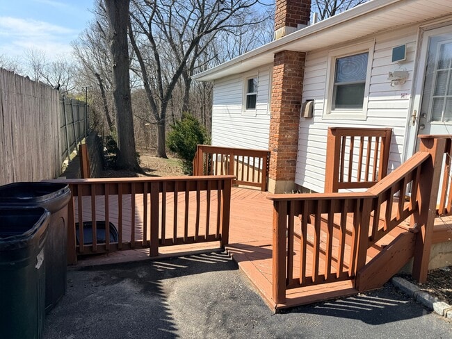 82 1st Ave, Unit 214 in Kings Park, NY - Building Photo - Building Photo