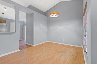 12808 Dunhill Dr in Tampa, FL - Building Photo - Building Photo