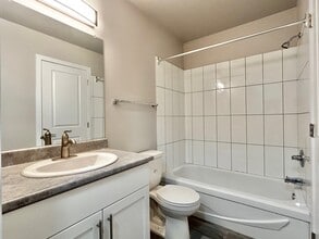 Charles Buchan Manor in Edmonton, AB - Building Photo - Building Photo