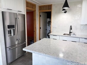 2740 Kuilei St in Honolulu, HI - Building Photo - Building Photo