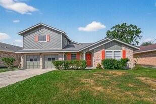 11447 Kirkvalley Dr in Houston, TX - Building Photo