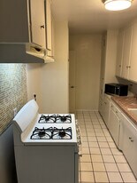 9412 1/2 Flower St, Unit 9412 flower st in Bellflower, CA - Building Photo