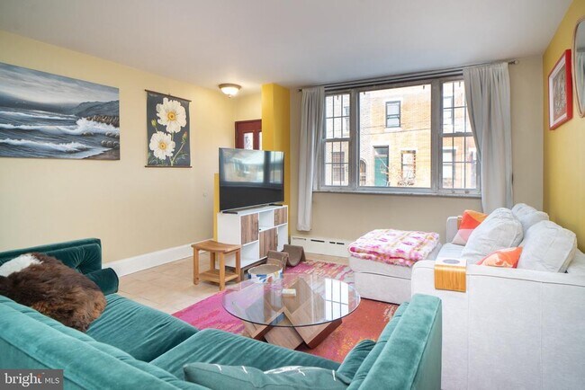 1026 Morris St in Philadelphia, PA - Building Photo - Building Photo