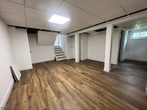 524 Shirley Pkwy in Piscataway, NJ - Building Photo - Building Photo