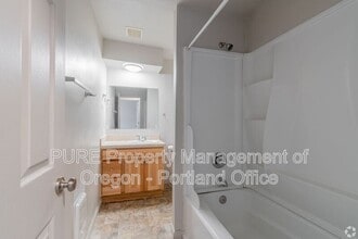 760 Plymouth Dr NE in Salem, OR - Building Photo - Building Photo