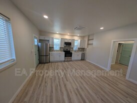 816 13th St NW in Albuquerque, NM - Building Photo