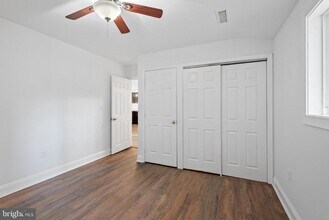 802 San Mateo Trail in Lusby, MD - Foto de edificio - Building Photo