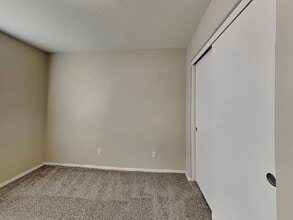 1618 E Harwell Rd in Phoenix, AZ - Building Photo - Building Photo