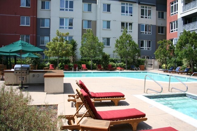 property at 1101 S Main St