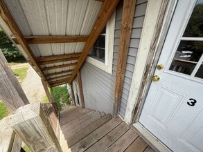 635 Church St in Grass Lake, MI - Building Photo - Building Photo