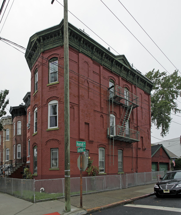 227 Garfield Ave in Jersey City, NJ - Building Photo