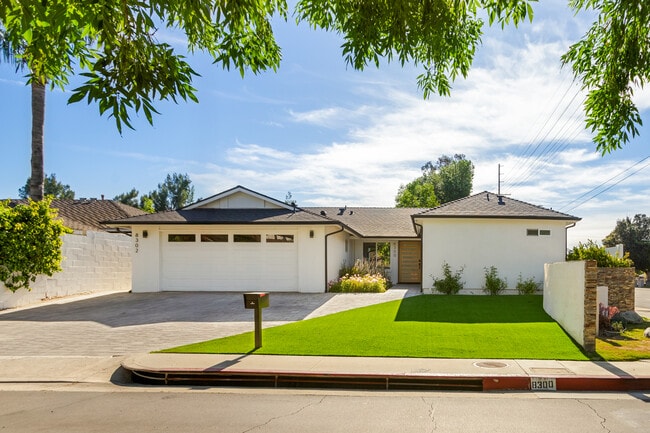 8300 Sedan Ave in Los Angeles, CA - Building Photo - Building Photo