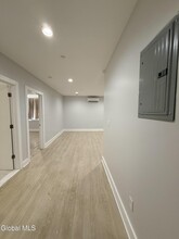 5 Broadway in Troy, NY - Building Photo - Building Photo