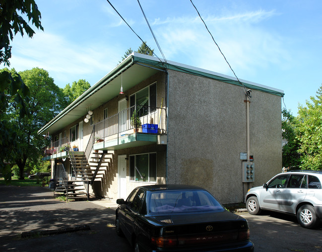 380-392 Adams St in Eugene, OR - Building Photo - Building Photo