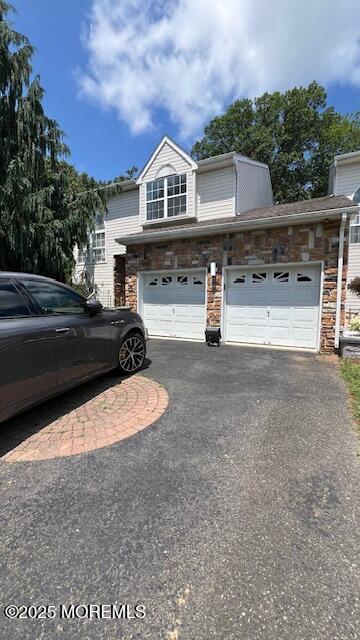 33 Kinglet Ave in Marlboro, NJ - Building Photo - Building Photo