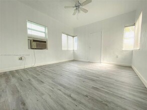 539 NE 82nd Terrace-Unit -5 in Miami, FL - Building Photo - Building Photo