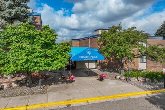 Granite Place-1011-11013 in Eden Prairie, MN - Building Photo - Building Photo