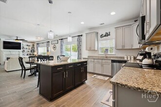 360 Waverly Ln in Richmond Hill, GA - Building Photo - Building Photo