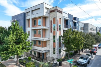 Trinity Highline in Fort Worth, TX - Building Photo - Building Photo