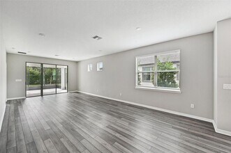 6372 Mooring Line Cir in Apollo Beach, FL - Building Photo - Building Photo